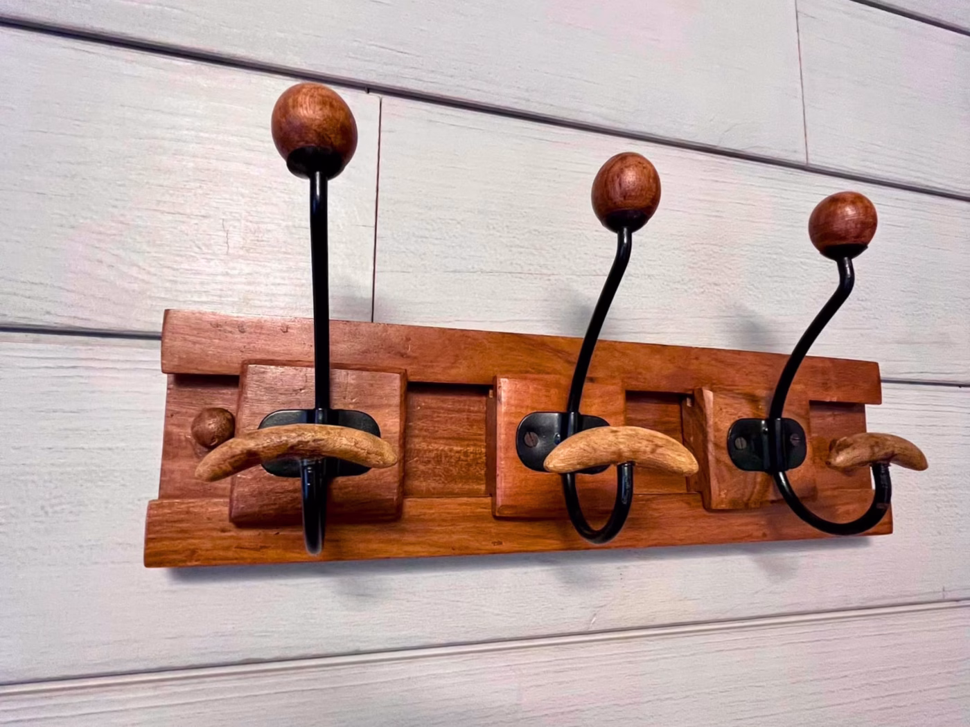 Décoration de la chambre triple n°4 – Hôtel de charme La Rencluse dans les Pyrénées