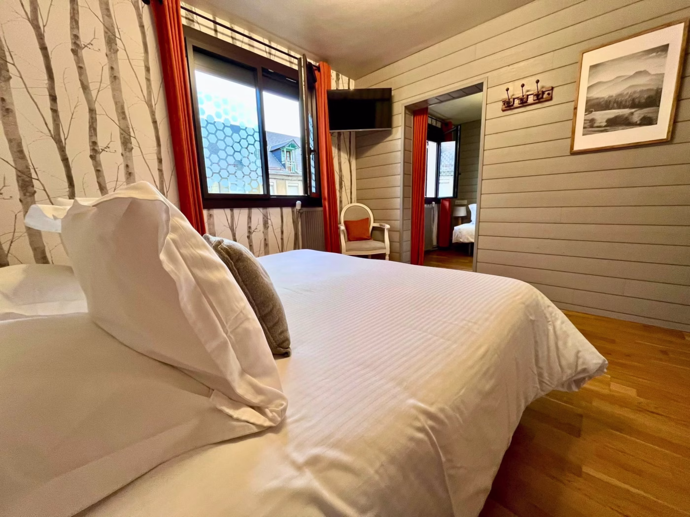 Chambre triple spacieuse pour 3 personnes – Hôtel La Rencluse à Saint-Mamet