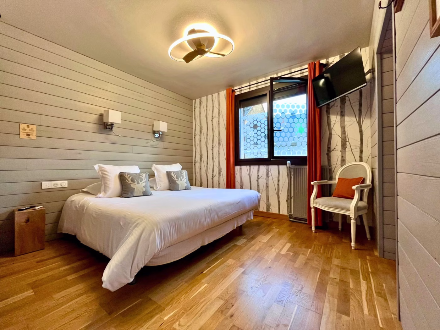 Chambre triple spacieuse pour 3 personnes – Hôtel La Rencluse à Saint-Mamet